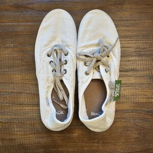 Sanuk Women's Avery  Lace-upHemp Sneaker Size 10